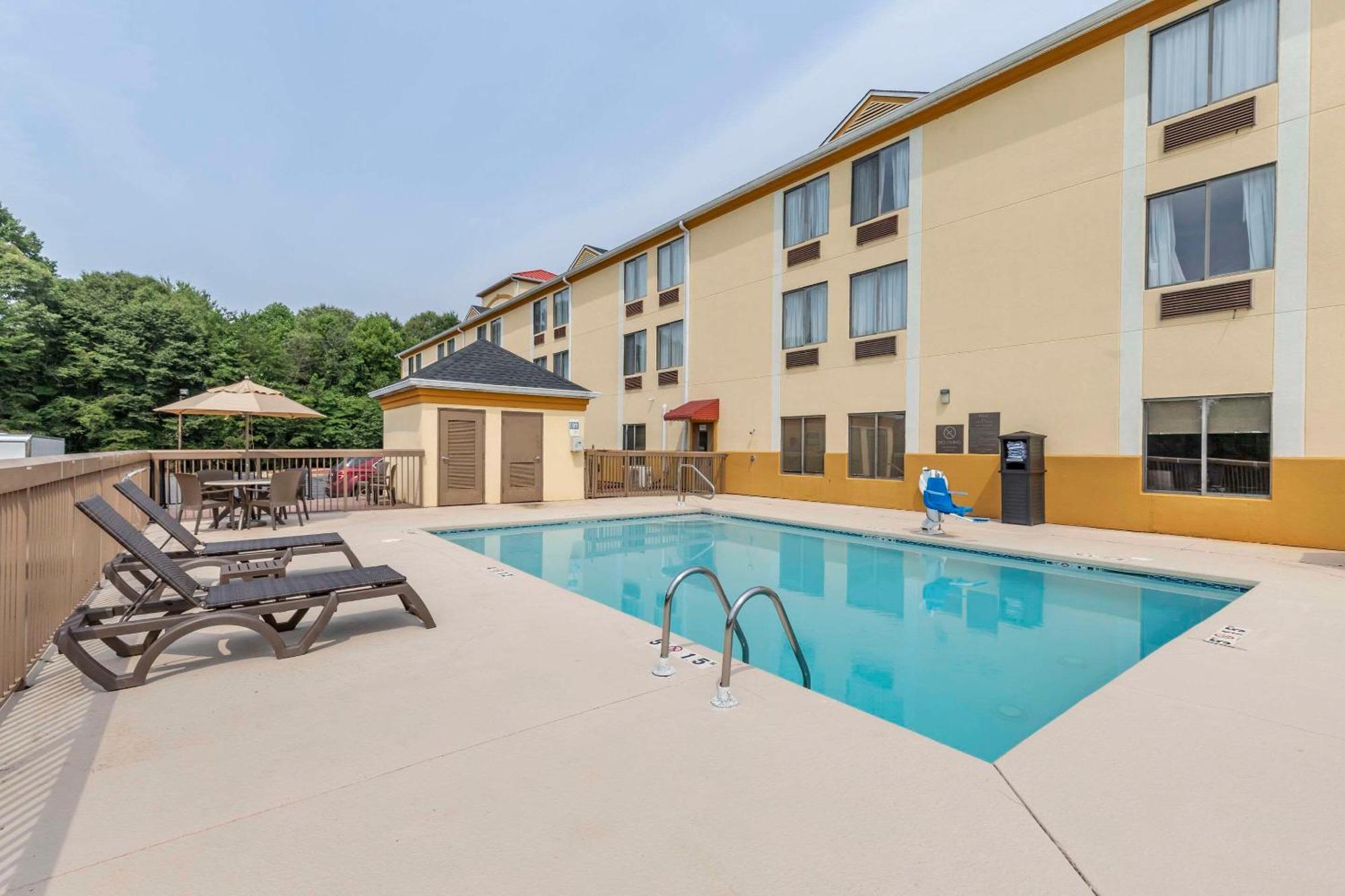 Comfort Inn & Suites Mocksville I-40 Ngoại thất bức ảnh